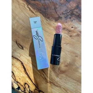 MAC Selena Cremesheen Lipstick - Selena Vive